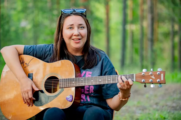 Guitar Camping